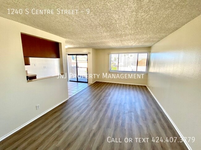 Building Photo - 1240 S Centre St