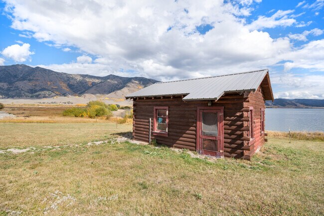 Building Photo - 5406 Henrys Lake Rd