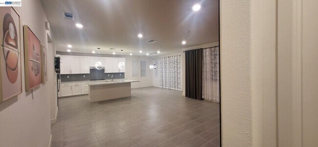 Building Photo - 6716 Anton St