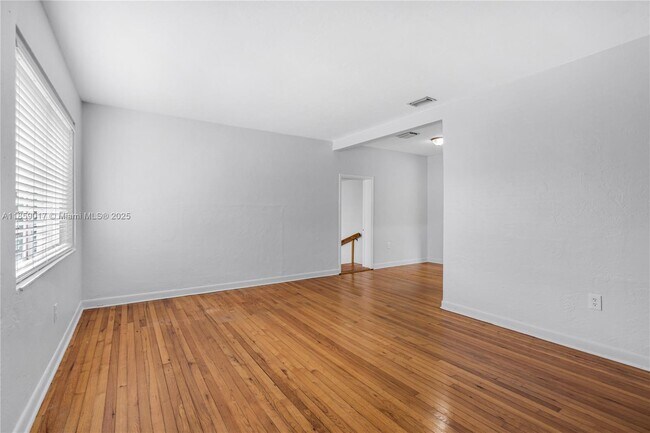 Building Photo - 6257 SW 14th St