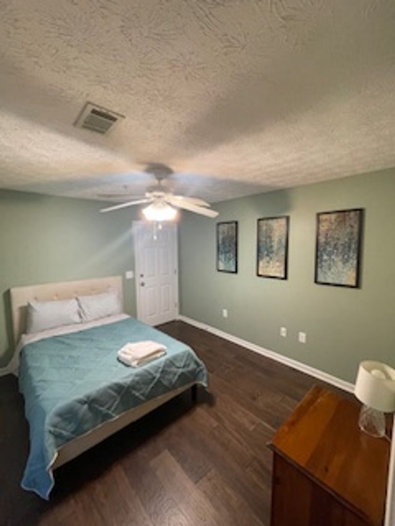 Building Photo - Southern Edge Condo