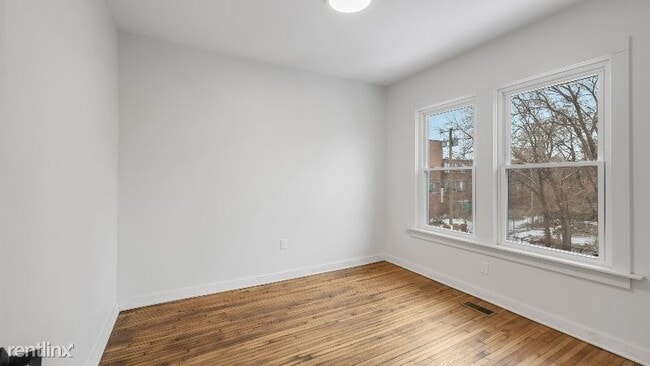 Building Photo - 7251 Kercheval Ave