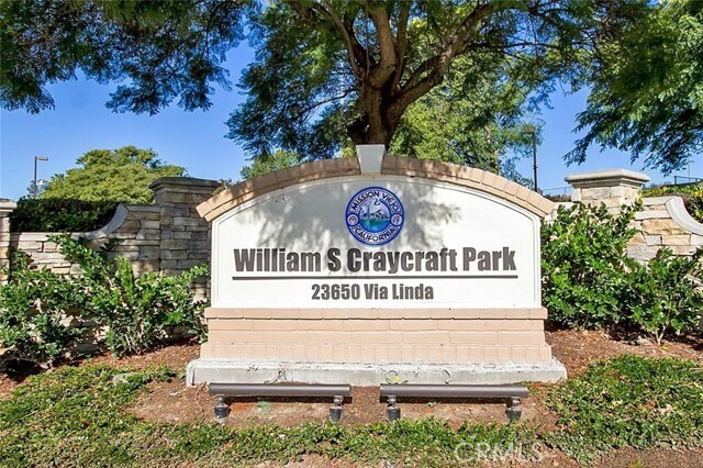 Building Photo - 23401 La Crescenta