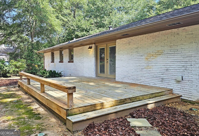 Building Photo - 194 Kenneth Dr
