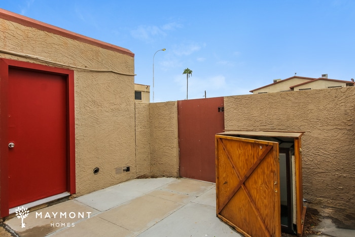 Building Photo - 5046 N 40th Ave