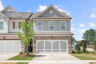 Building Photo - 2904 Cannes Cir SW