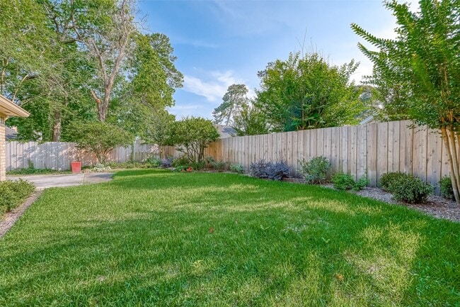 Building Photo - 5007 Maple Brook Ln