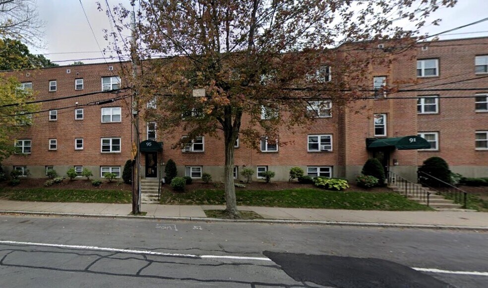 Building Photo - 95 Chestnut St