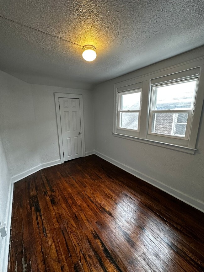 Building Photo - 4625 Chalmers St