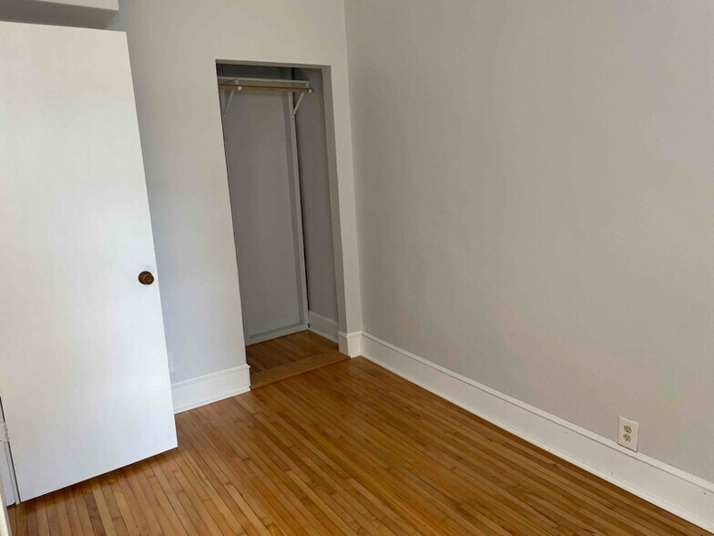 Building Photo - 220 S 61st Ave W