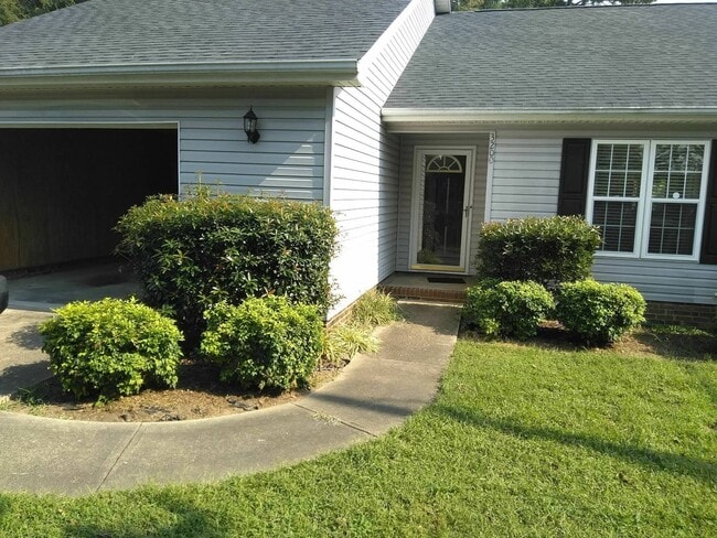 Building Photo - Ranch Home on Corner Lot with No HOA!