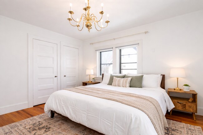 Building Photo - 671 Prospect St