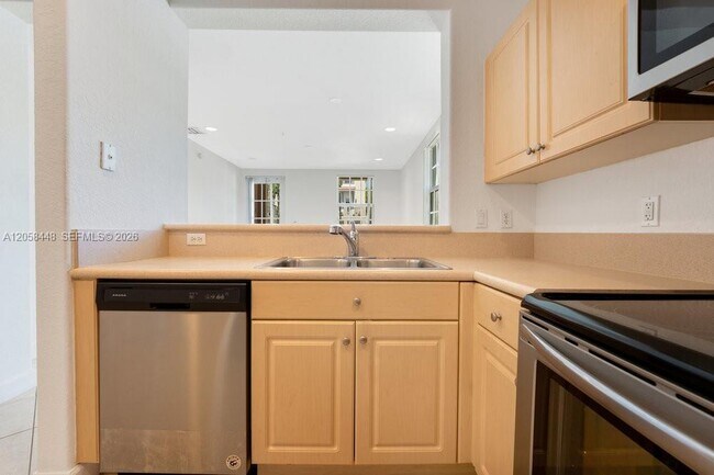 Building Photo - 480 SW 147th Ave