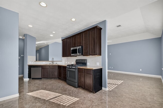 Building Photo - 23002 Jetty Manor Ln