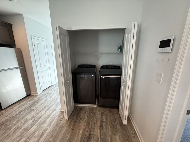 Building Photo - 1332-1334 Genoa St