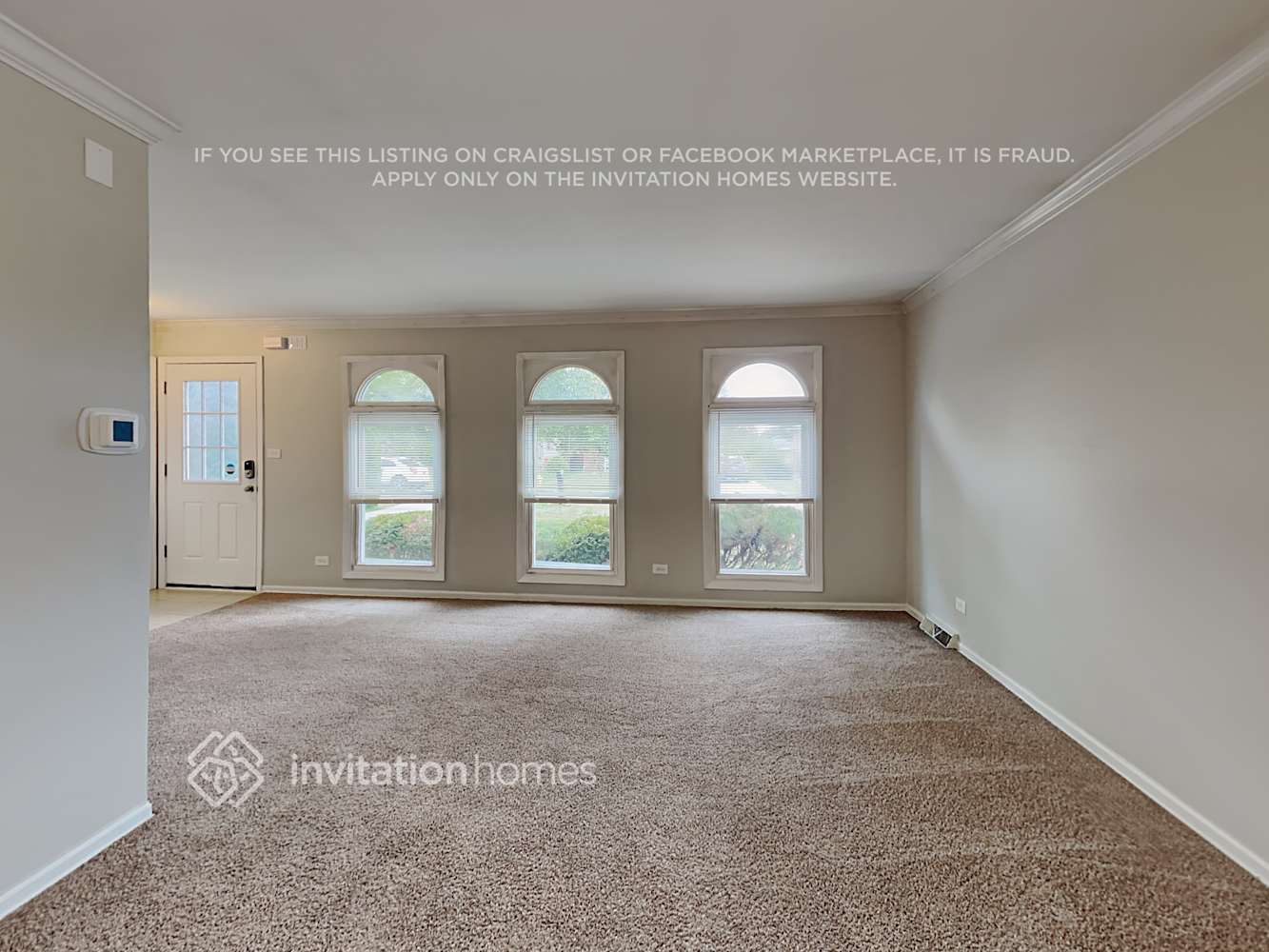 Building Photo - 10528 S 83rd Ave