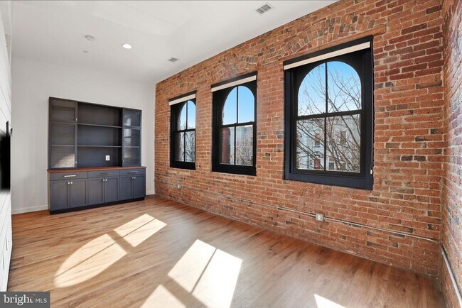 Building Photo - 57 N St NW