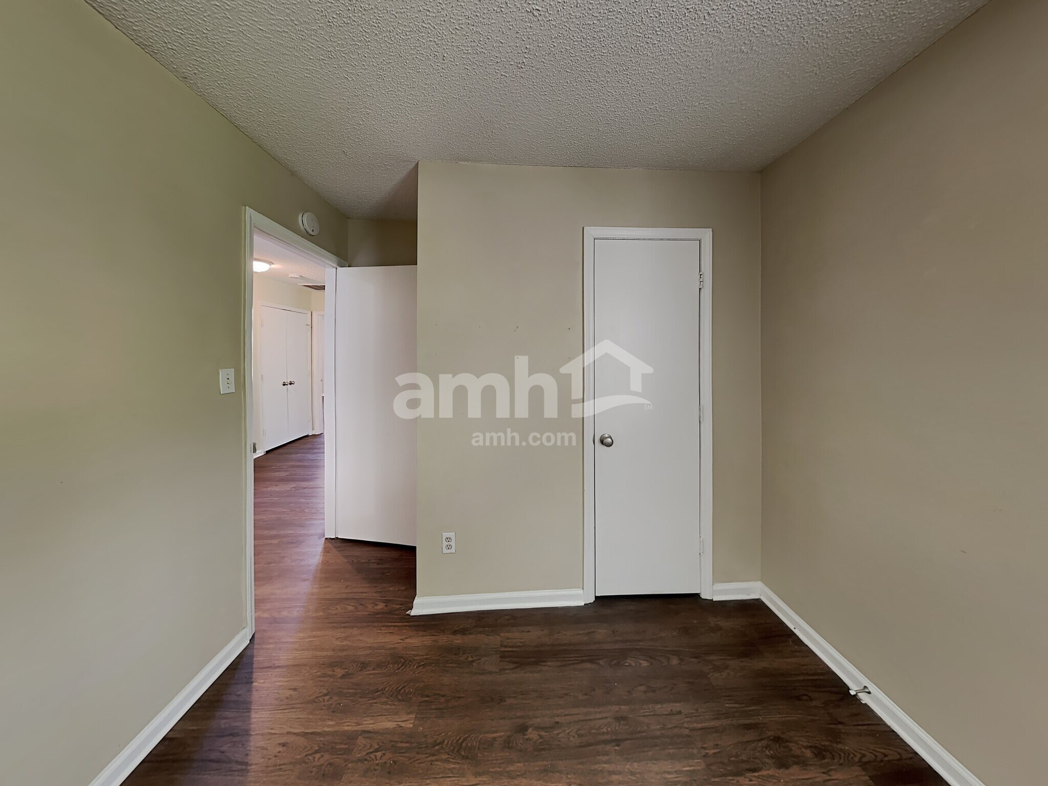 Building Photo - 9817 Stephen Thompson Ln