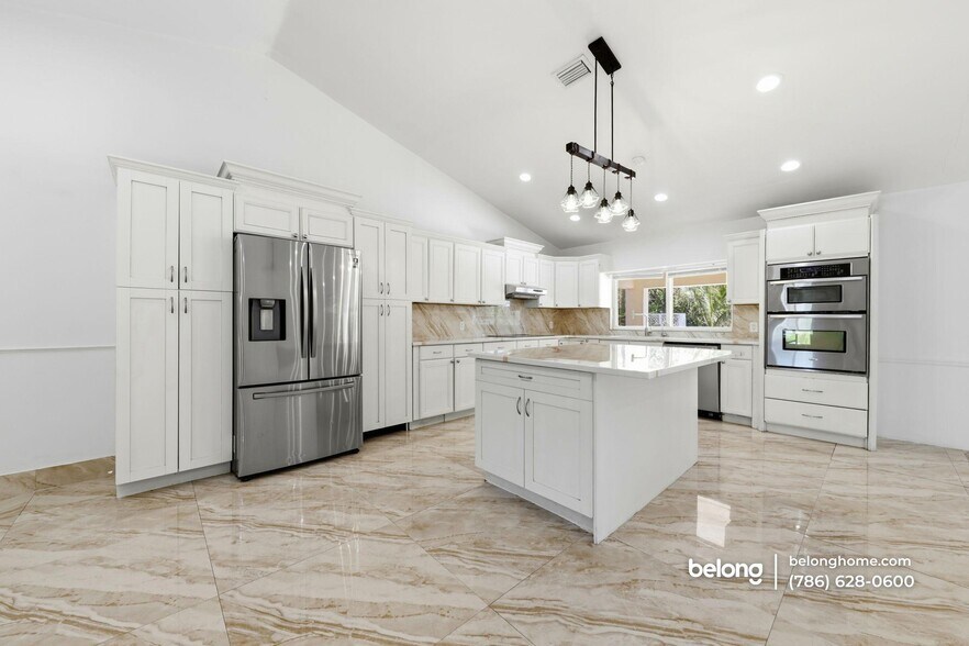 Building Photo - 6344 NW 74th Terrace