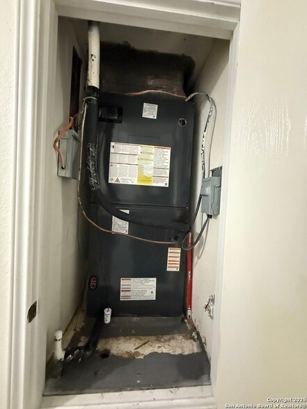 Building Photo - 7712 Copper Hollow