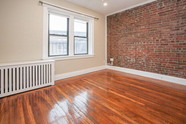 Building Photo - Amazing 2bed in Fenway for $4400 - available September 2026