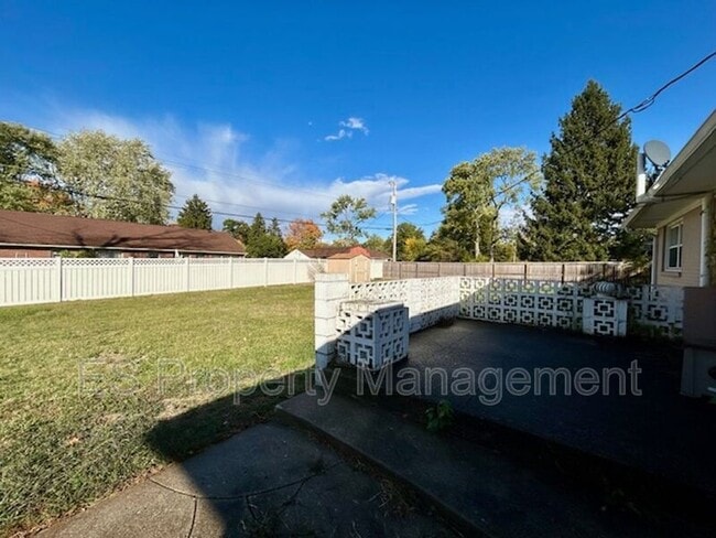 Building Photo - 5106 Radnor Rd