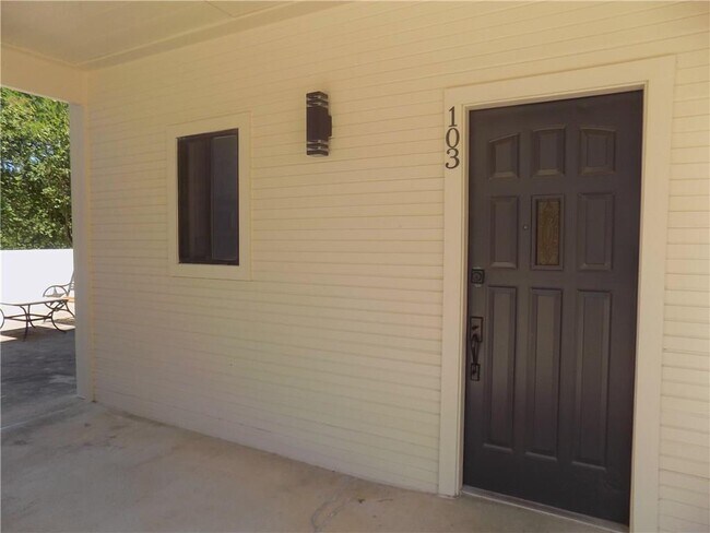 Building Photo - 2605 Enfield Rd