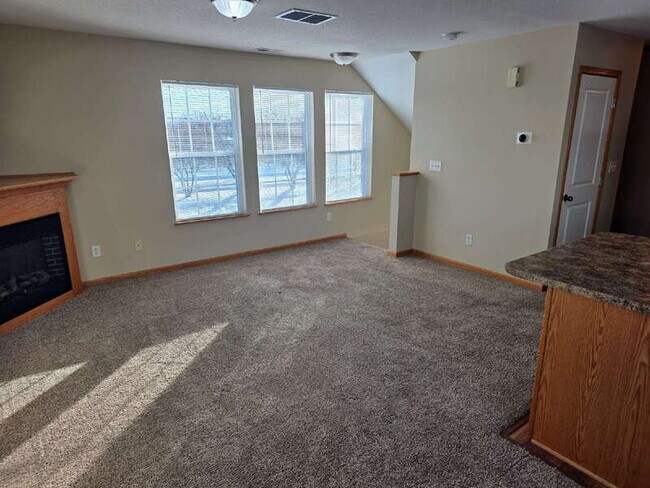 Building Photo - 4410 152 Street