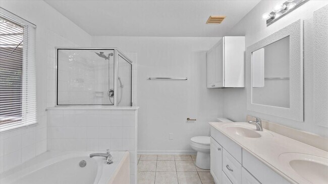 Building Photo - 111 N Misty Dawn Dr