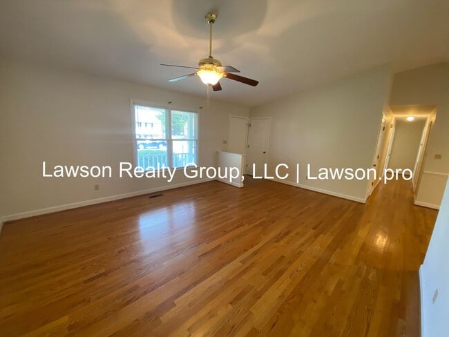 Building Photo - Spacious Hollins Four Bedroom w/ Finished Basement