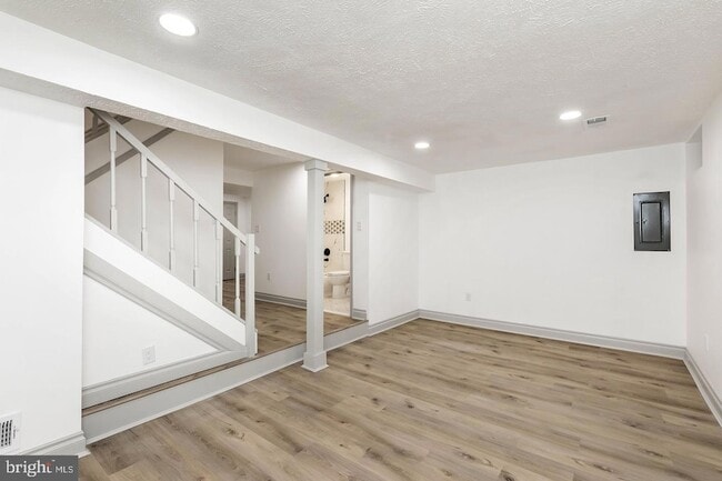 Building Photo - 17409 Founders Mill Dr