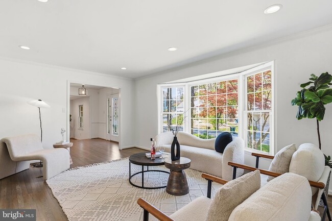 Building Photo - 9312 Sprinklewood Ln