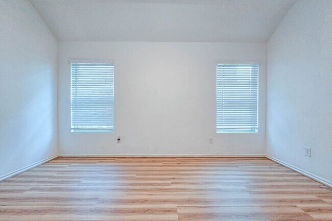 Building Photo - 26626 Lantana Cyn Dr