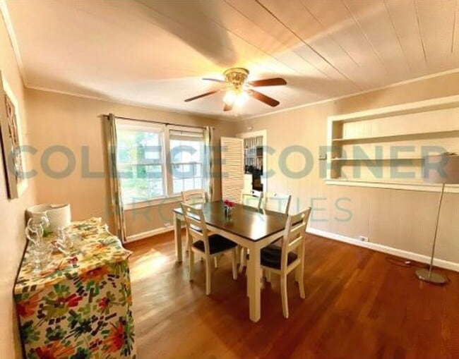 Building Photo - 1226 Brookwood Dr