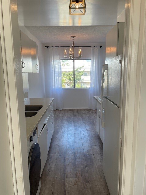 Building Photo - 1030 Idaho Ave