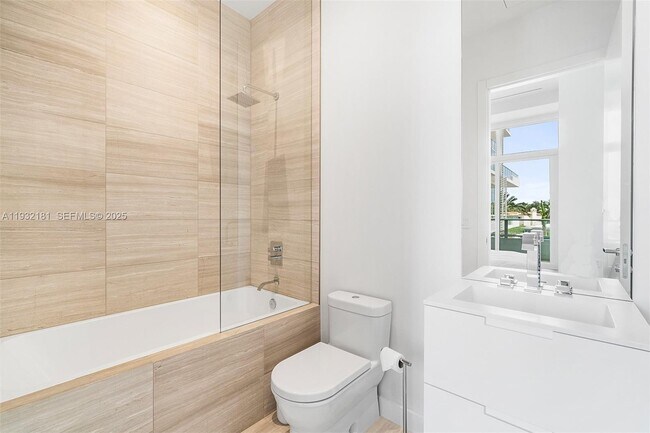 Building Photo - 4701 Meridian Ave