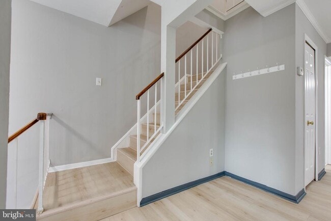 Building Photo - 7717 Heatherside Ln
