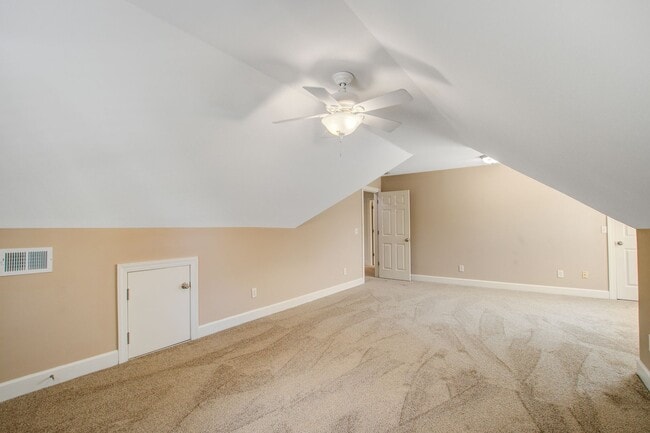 Building Photo - Beautiful 4 Bedroom in Hamlin Plantation -...