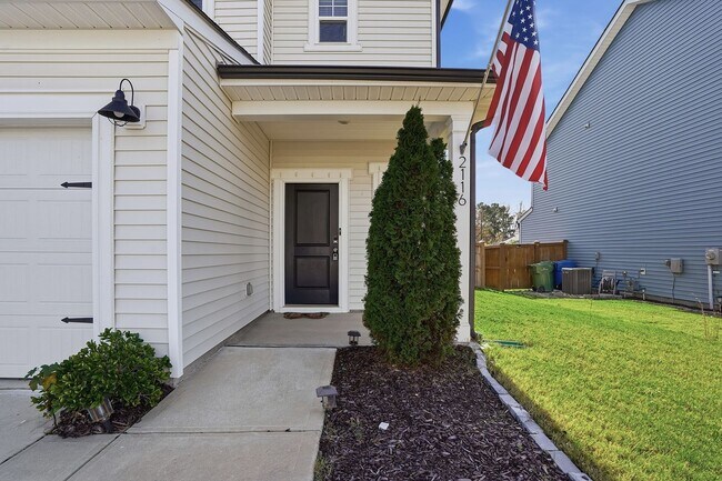 Building Photo - HOLIDAY INCENTIVES APPLY FOR THIS PROPERTY- AVAILABLE NOW! BEAUTIFUL 2 STORY HOME IN FUQUAY-VARINA