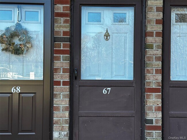 Building Photo - 67 Bailey Ct