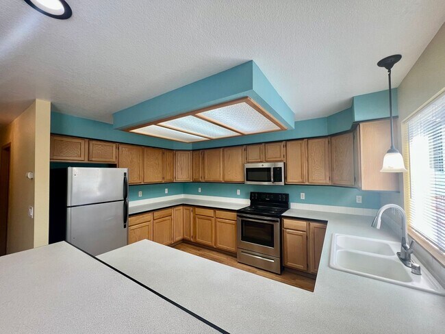 Building Photo - PENDING APPLICATION; Well Maintained and S...