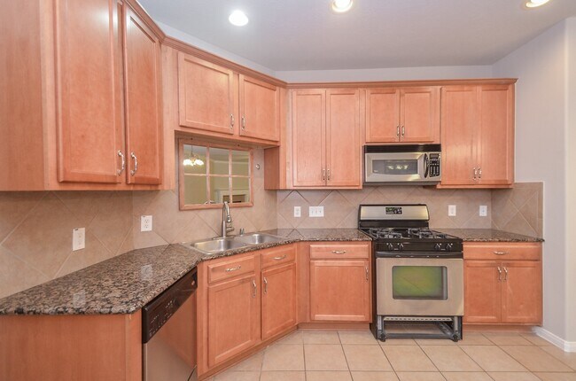 Building Photo - 4907 Trailing Clover Ct