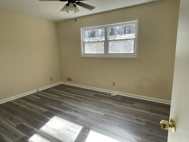 Building Photo - 4912 Valley Dale Ct