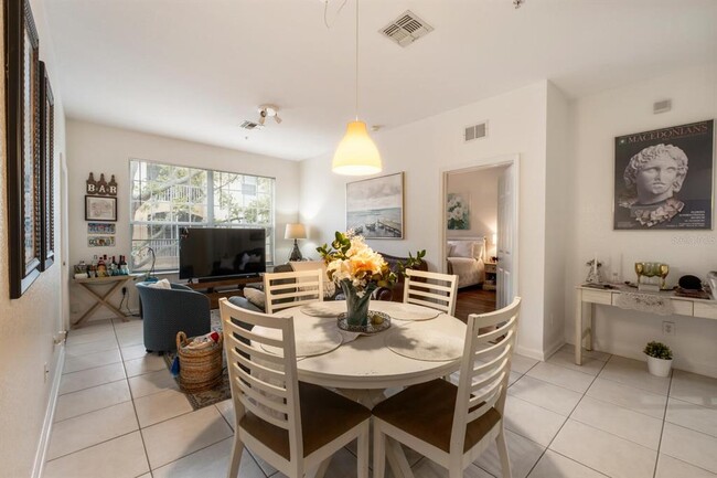 Building Photo - 6166 Stevenson Dr