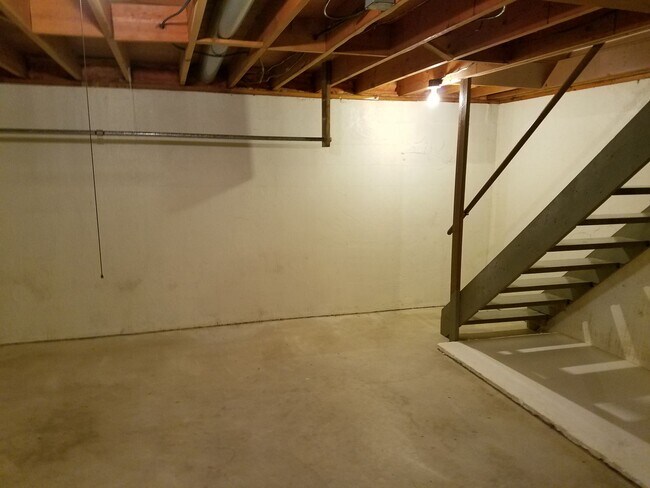 Building Photo - 205-207-207 Westgate Ave