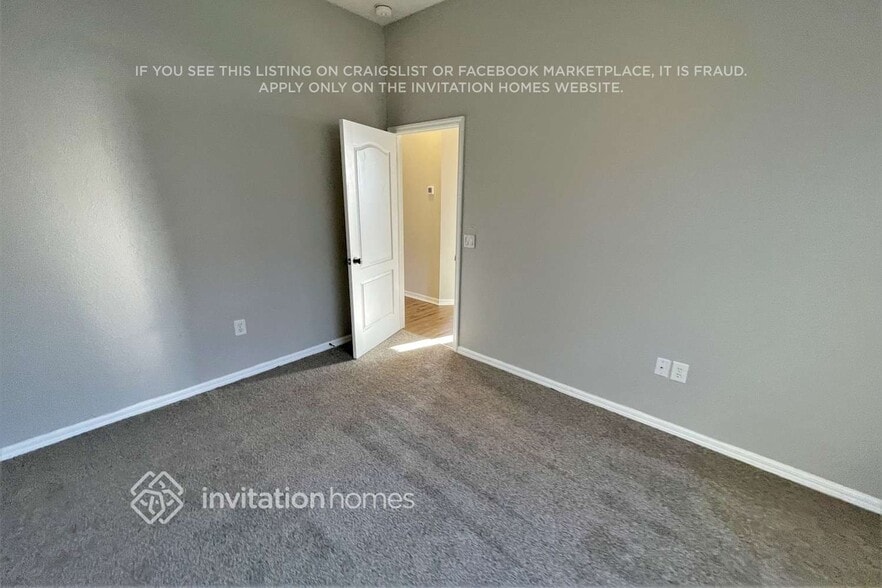 Building Photo - 4924 Canterbury Dr