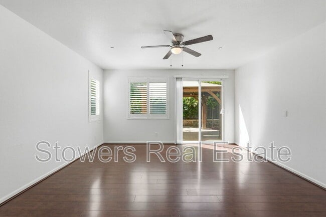 Building Photo - 651 N Andalusia Way