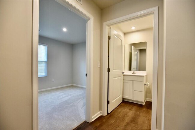 Building Photo - 8421 Limerick Ln