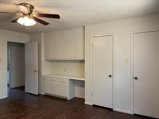 Building Photo - 3 Wagnon Dr