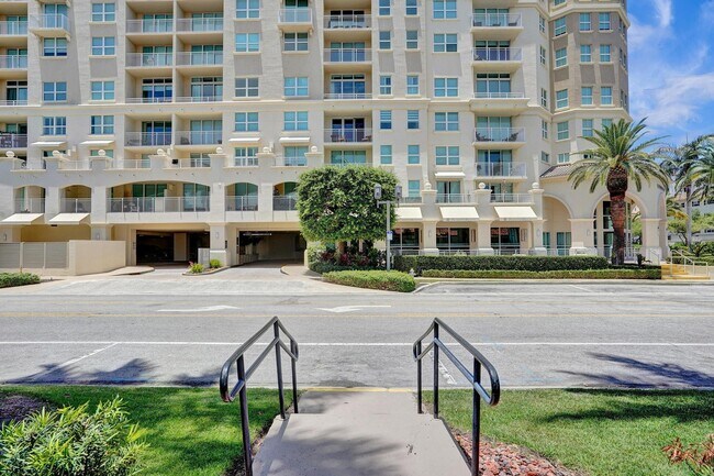 Building Photo - 99 SE Mizner Blvd